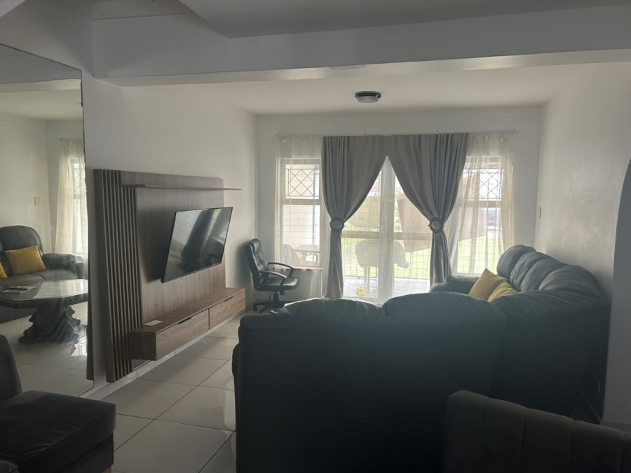 To Let 3 Bedroom Property for Rent in Beacon Bay Eastern Cape